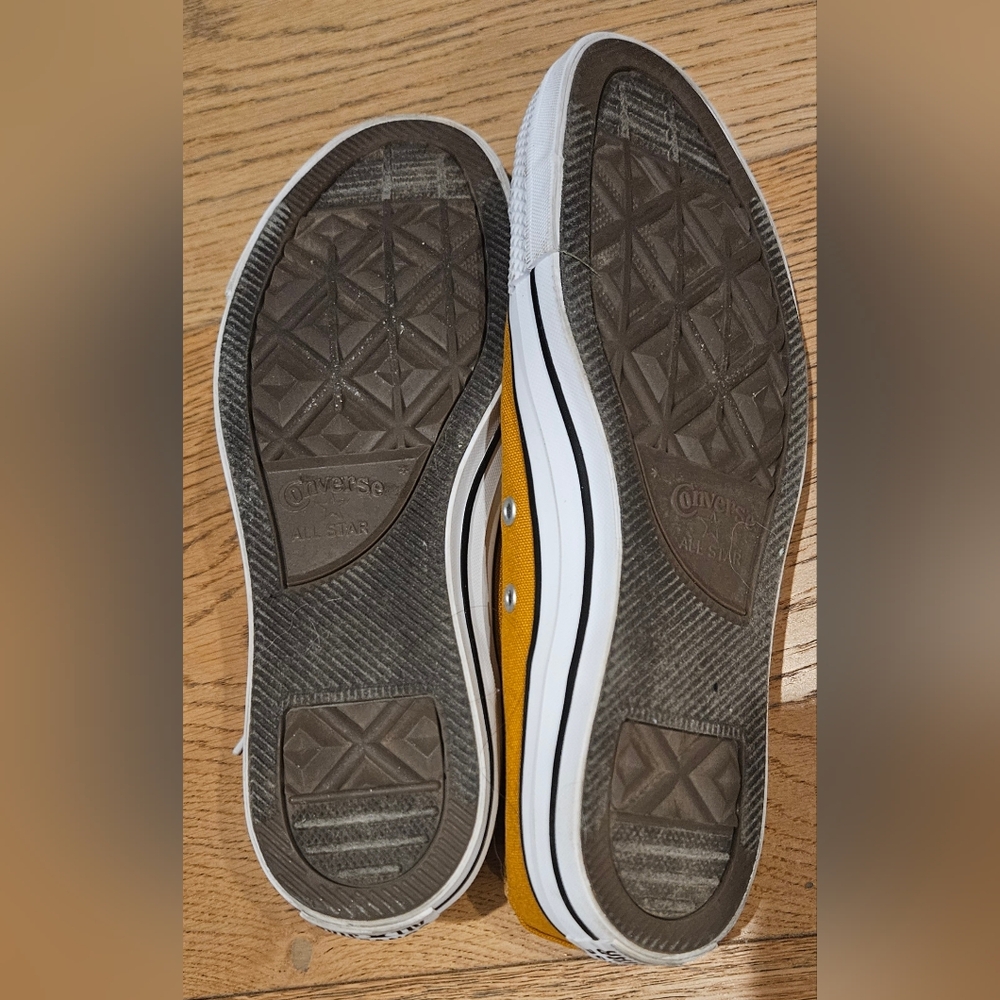 Converse Chuck Taylor All Star Saffron Yellow Sneakers - Unisex Women's 9.5 - Picture 12 of 16